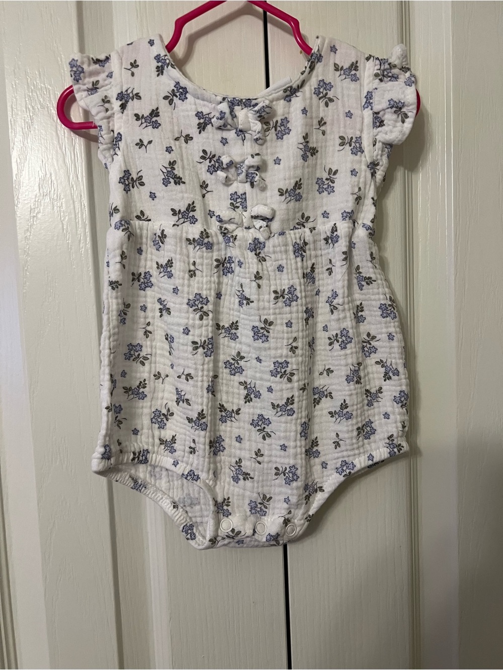 Nicole Miller New York 18 Month White Baby Onesie with Blue Floral Print